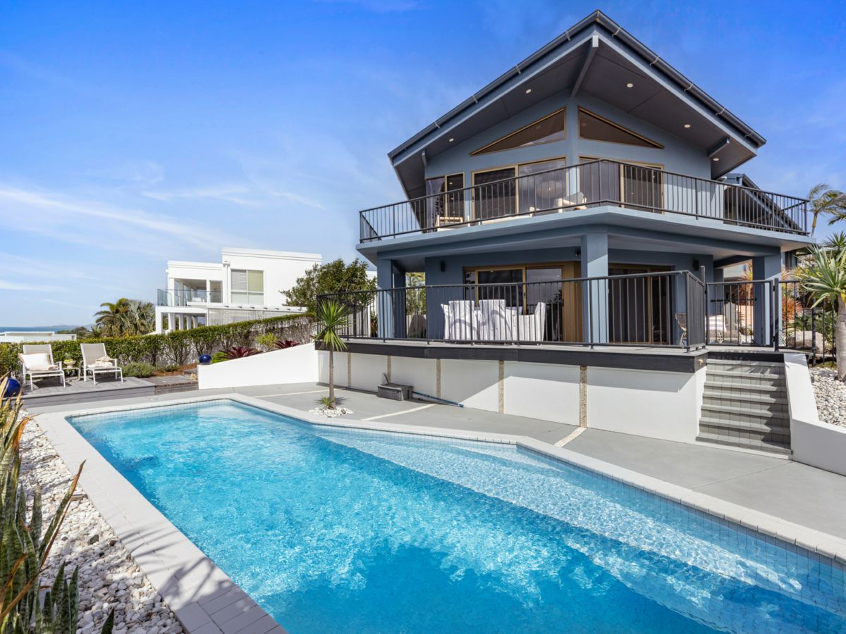 56 Orient Drive, SUNRISE BEACH