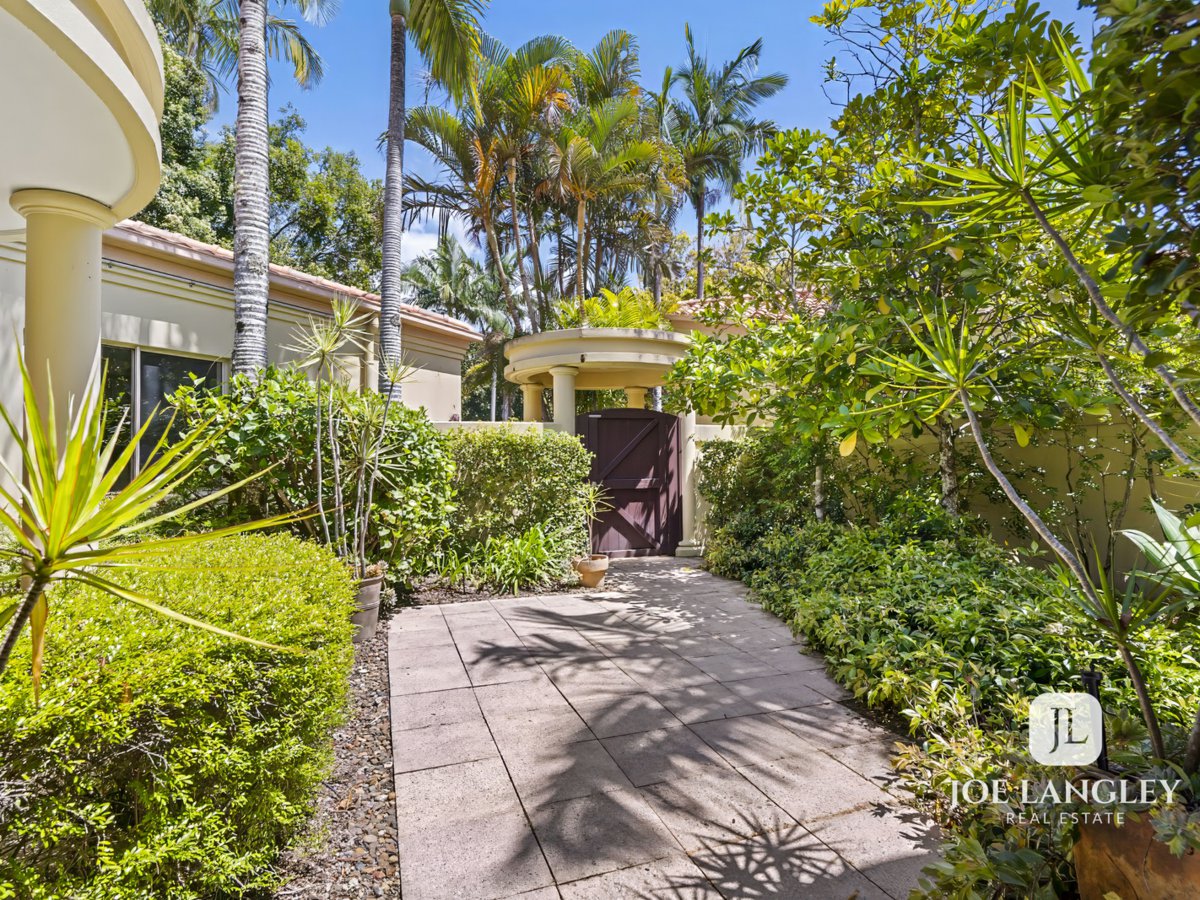 310/61 Noosa Springs Drive, NOOSA HEADS